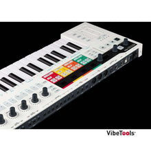 Load image into Gallery viewer, Arturia KeyStep Pro Controller